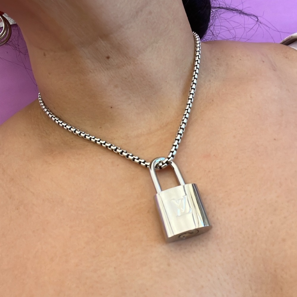 🔥 LV Lock & 2 Keys Silver 315🔥🤑